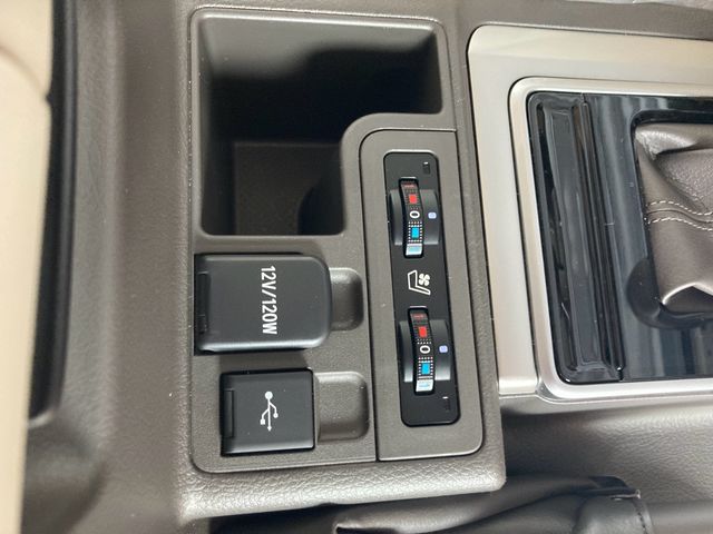 TOYOTA LANDCRUISER PRADO 2022 Image 31