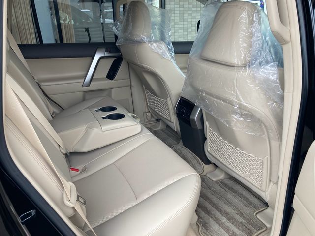 TOYOTA LANDCRUISER PRADO 2022 Image 31