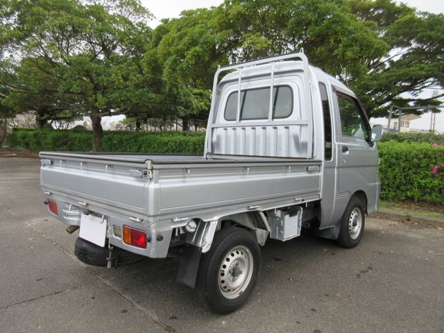 DAIHATSU HIJET TRUCK 4WD 2012 Image 31