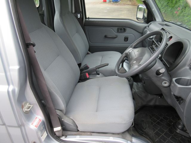 DAIHATSU HIJET TRUCK 4WD 2012 Image 31