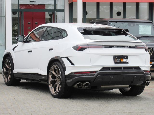 LAMBORGHINI URUS 2024 Image 31