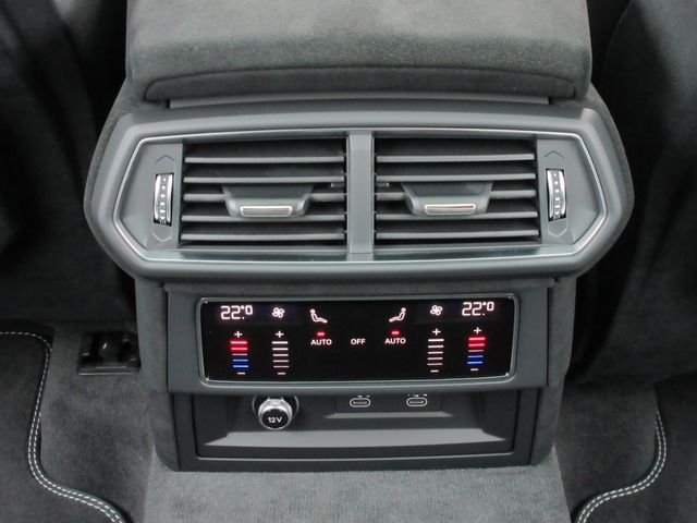 LAMBORGHINI URUS 2024 Image 31