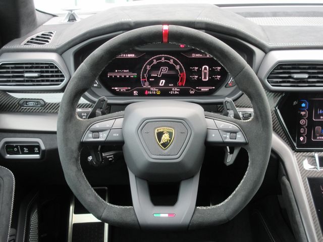 LAMBORGHINI URUS 2024 Image 31