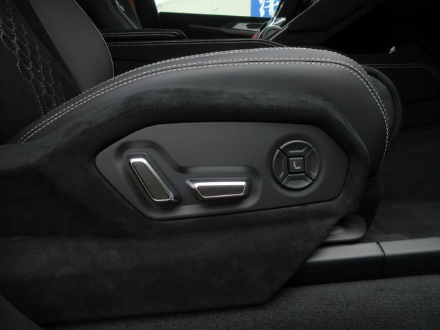 LAMBORGHINI URUS 2024 Image 31