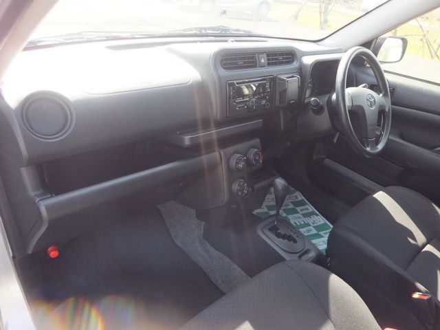 TOYOTA PROBOX VAN 4WD 2017 Image 31