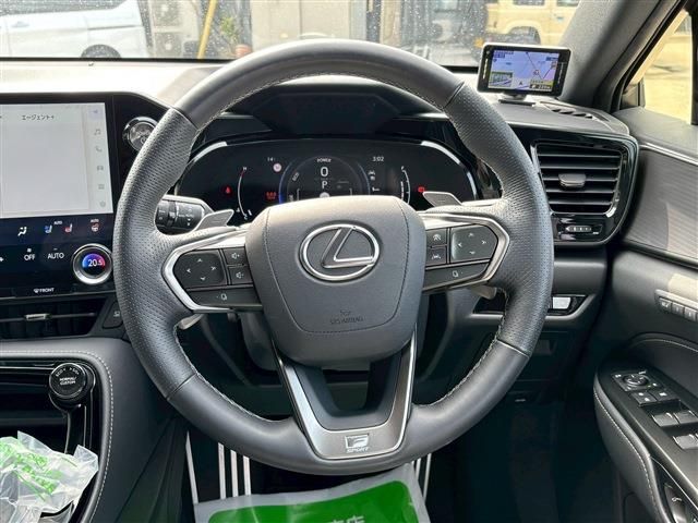 TOYOTA LEXUS NX350H AWD 2023 Image 31