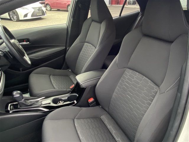 TOYOTA COROLLA SPORT 4WD 2019 Image 31