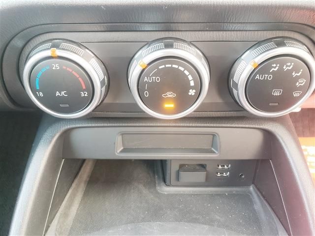 MAZDA ROADSTER 2015 Image 31