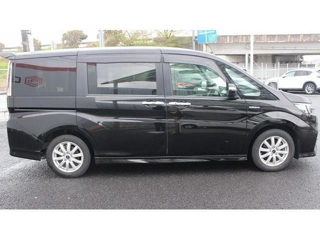 HONDA STEPWAGON E:HEV SPAD 2018 Image 31