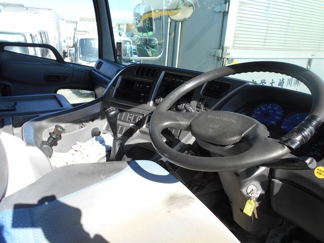 NISSAN DIESEL QUON 2008 Image 31