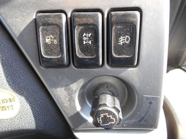 NISSAN DIESEL QUON 2008 Image 31