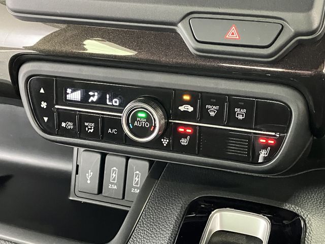 HONDA N BOX CUSTOM 2019 Image 31