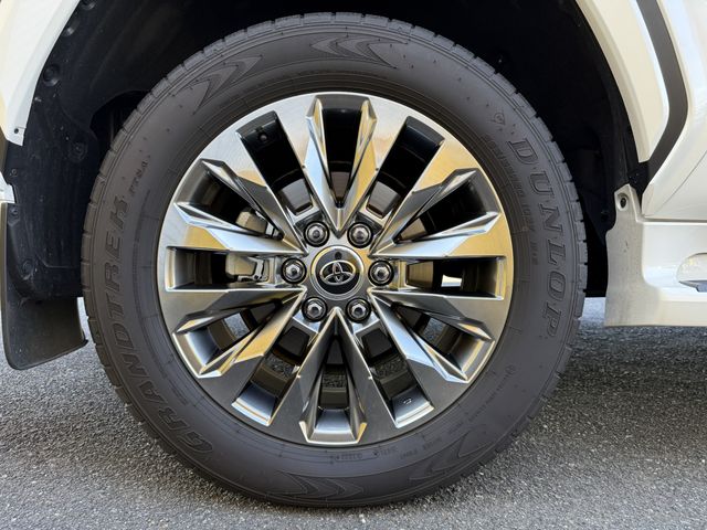 TOYOTA LANDCRUISER WAGON 2023 Image 31