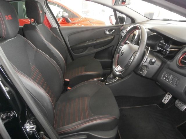 RENAULT LUTECIA 2019 Image 31