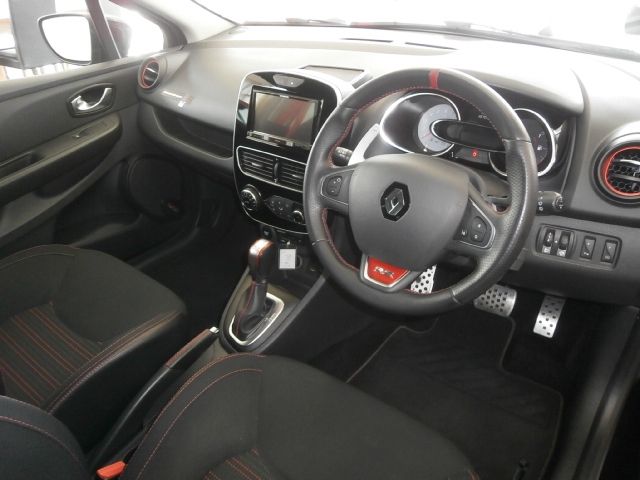 RENAULT LUTECIA 2019 Image 31