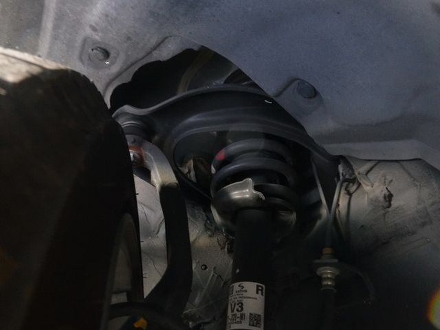 HONDA LEGEND HYBRID 2018 Image 31