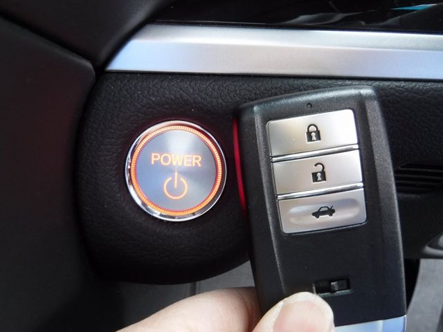 HONDA LEGEND HYBRID 2018 Image 31