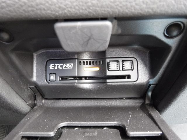 HONDA LEGEND HYBRID 2018 Image 31