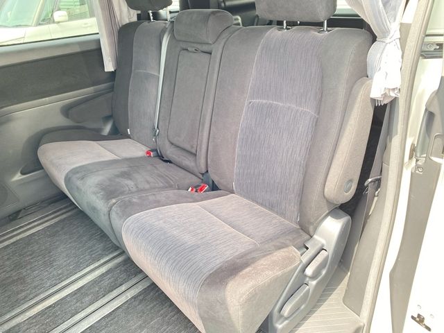 TOYOTA VELLFIRE 2012 Image 31