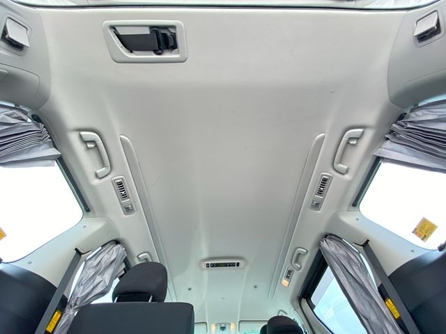 TOYOTA VELLFIRE 2012 Image 31