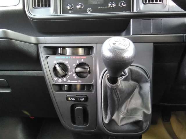 DAIHATSU HIJET CARGO 2019 Image 31