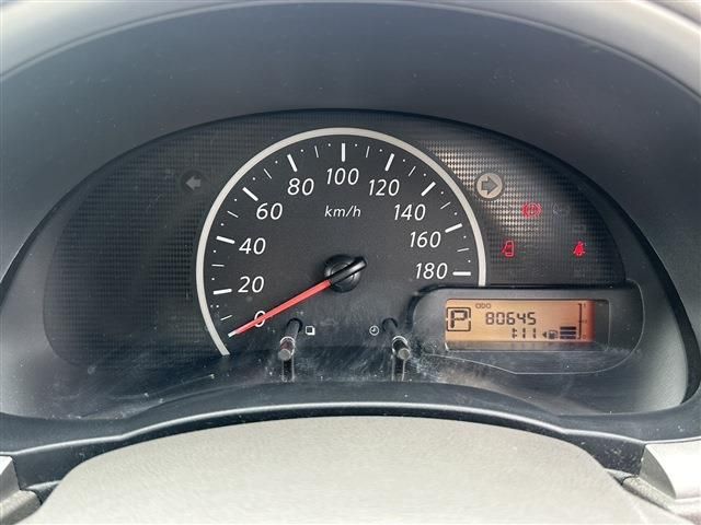 NISSAN MARCH 2011 Image 31