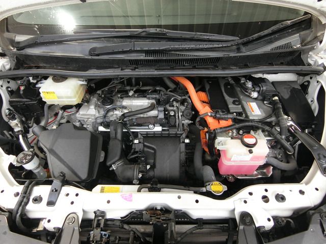 TOYOTA ESQUIRE HYBRID 2015 Image 31