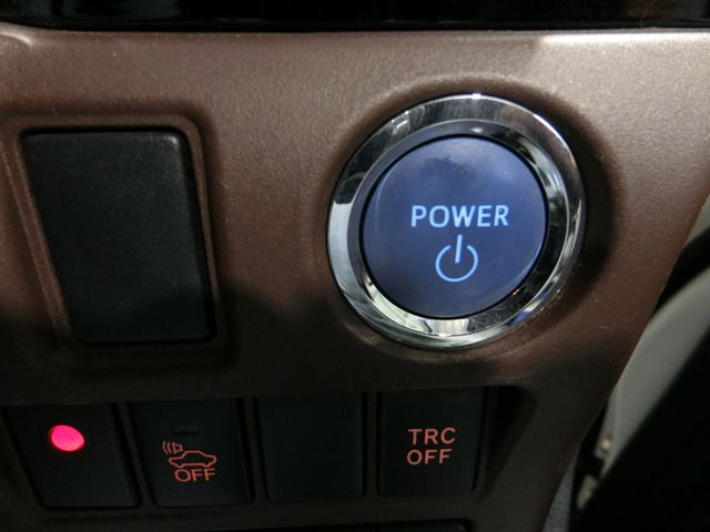 TOYOTA ESQUIRE HYBRID 2015 Image 31