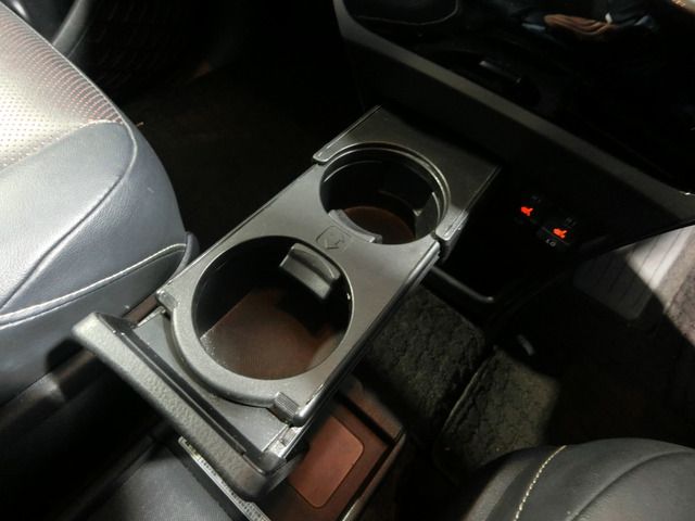 TOYOTA ESQUIRE HYBRID 2015 Image 31