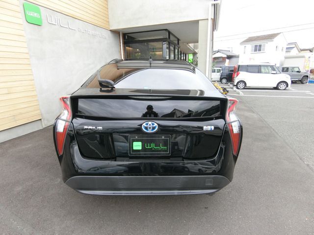 TOYOTA PRIUS 2016 Image 31
