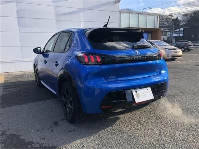 PEUGEOT 208 2021 Image 31