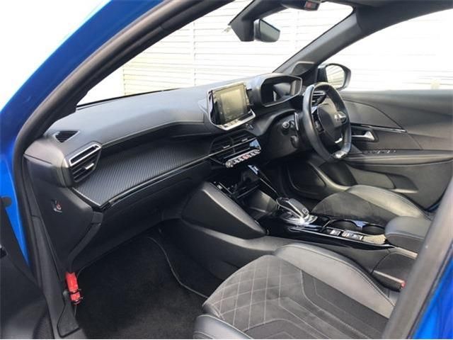 PEUGEOT 208 2021 Image 31