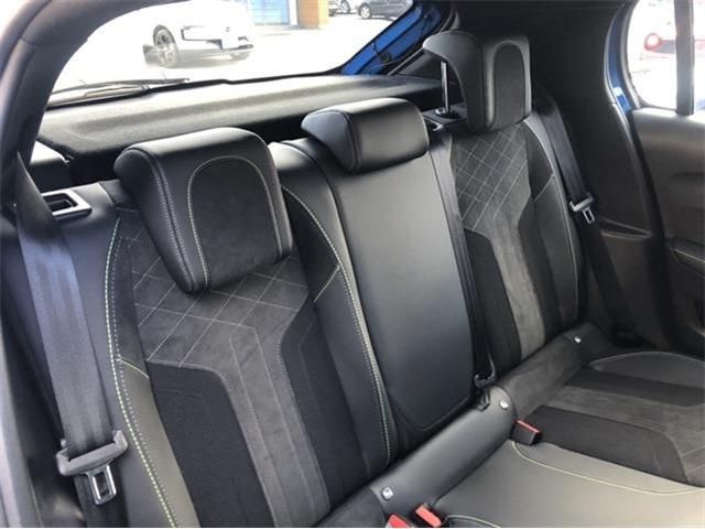 PEUGEOT 208 2021 Image 31