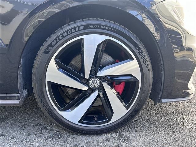 VOLKSWAGEN POLO GTI 2018 Image 31