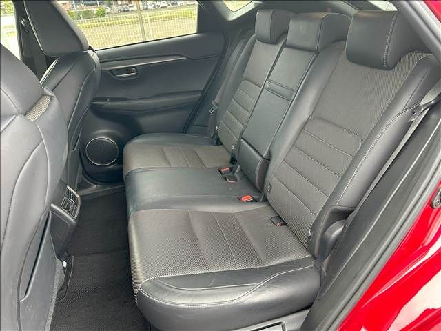 TOYOTA LEXUS NX300H 2019 Image 31