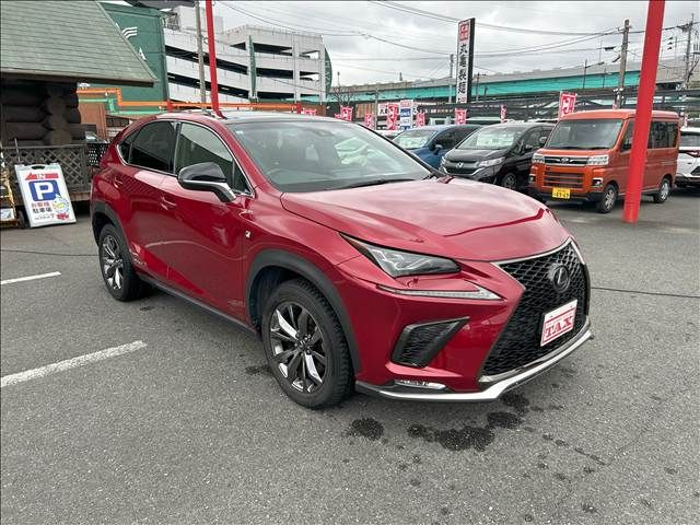 TOYOTA LEXUS NX300H 2019 Image 31