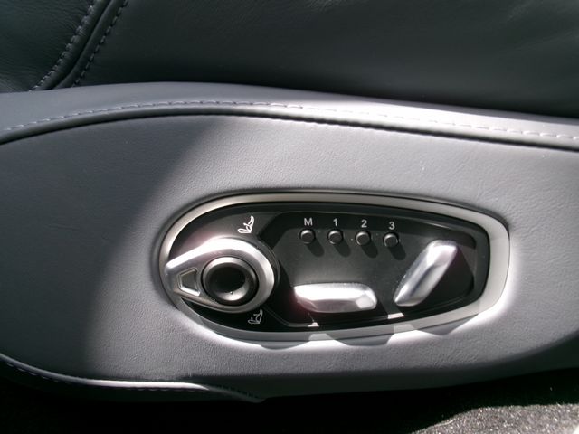 ASTON MARTIN SUV 2021 Image 31