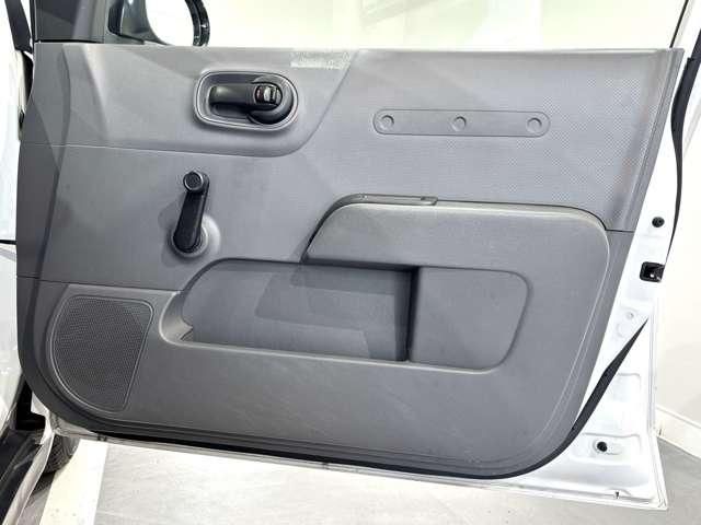 NISSAN AD 2014 Image 31