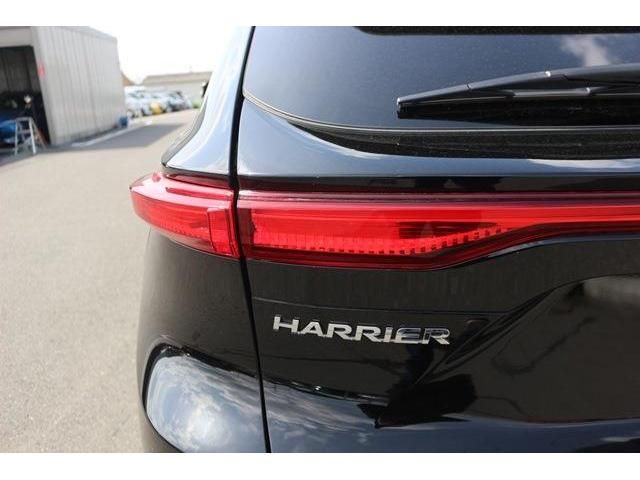 TOYOTA HARRIER HYBRID 2023 Image 31