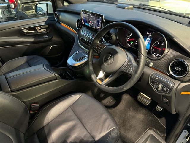 MERCEDES BENZ V CLAS 2021 Image 31