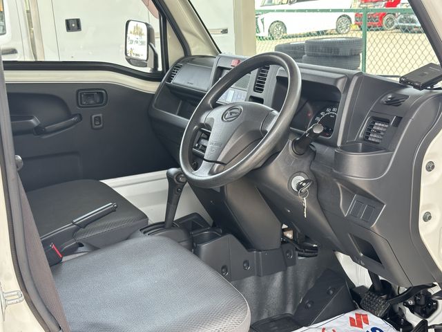 DAIHATSU HIJET TRUCK 2015 Image 31