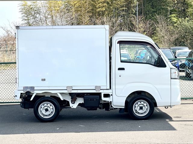 DAIHATSU HIJET TRUCK 2015 Image 31