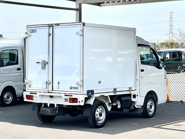 DAIHATSU HIJET TRUCK 2015 Image 31