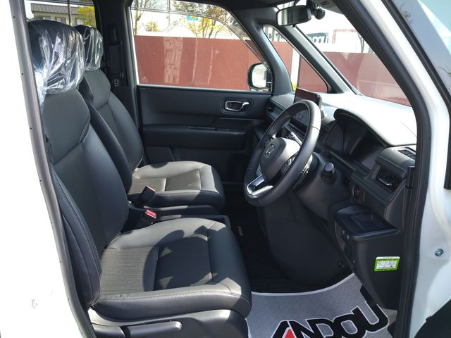 HONDA STEPWAGON E:HEV SPAD 2022 Image 31