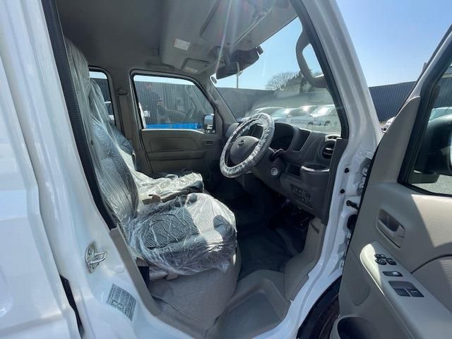 NISSAN NV100 CLIPPER 2024 Image 31