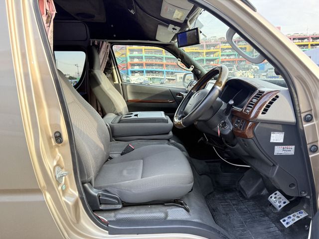 TOYOTA HIACE VAN 2WD 2011 Image 31