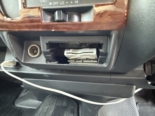 TOYOTA HIACE VAN 2WD 2011 Image 31