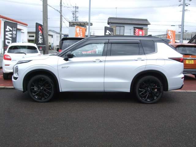 MITSUBISHI OUTLANDER PHEV 2024 Image 31