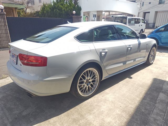 AUDI A5 SPORTBACK 2010 Image 31