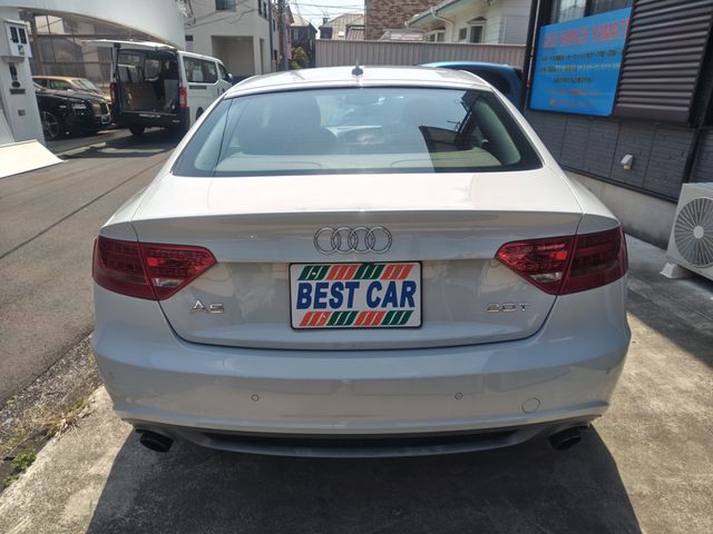 AUDI A5 SPORTBACK 2010 Image 31